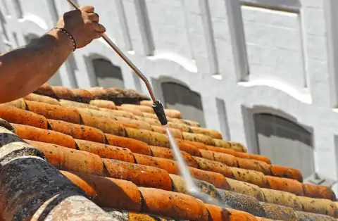 Nettoyage de toitures - La Bouëxière
